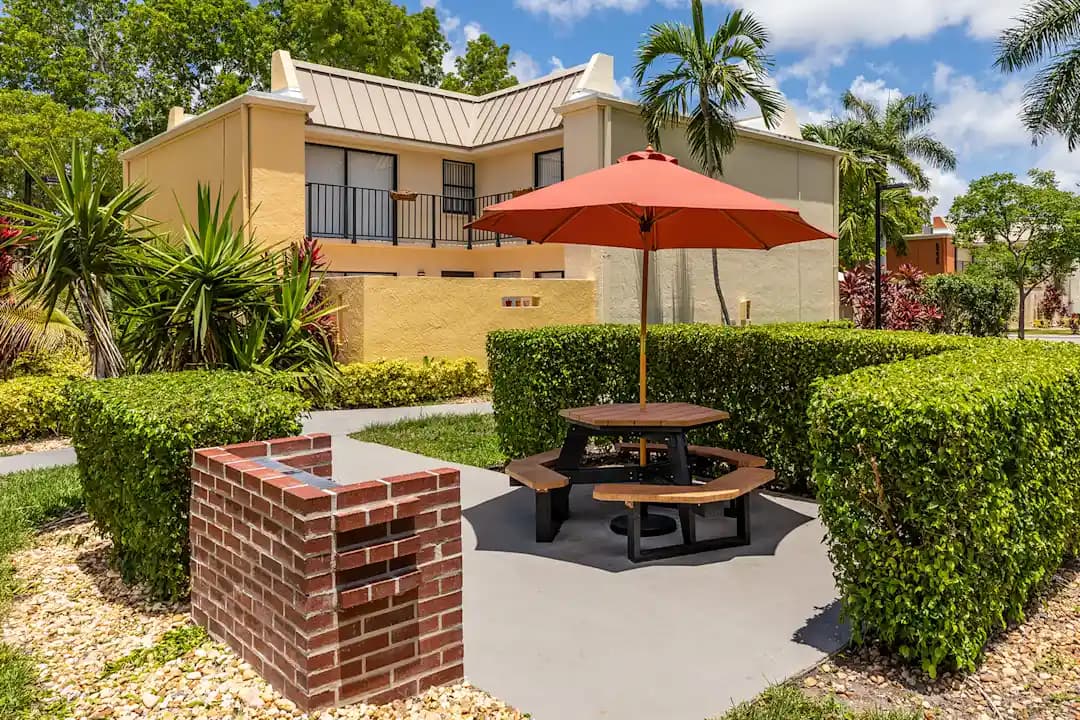 Four Quarter Apartments